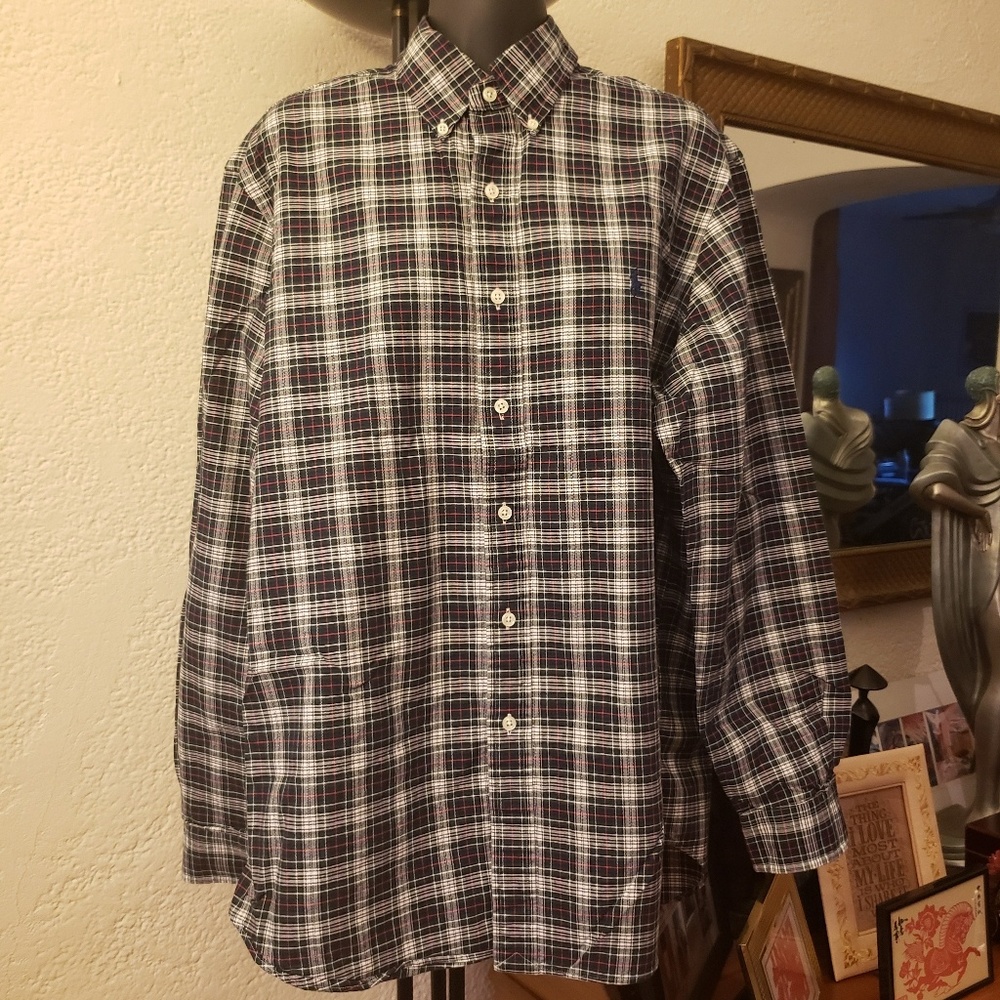 *SOLD ON MECARI* Ralph Lauren Button Down Shirt